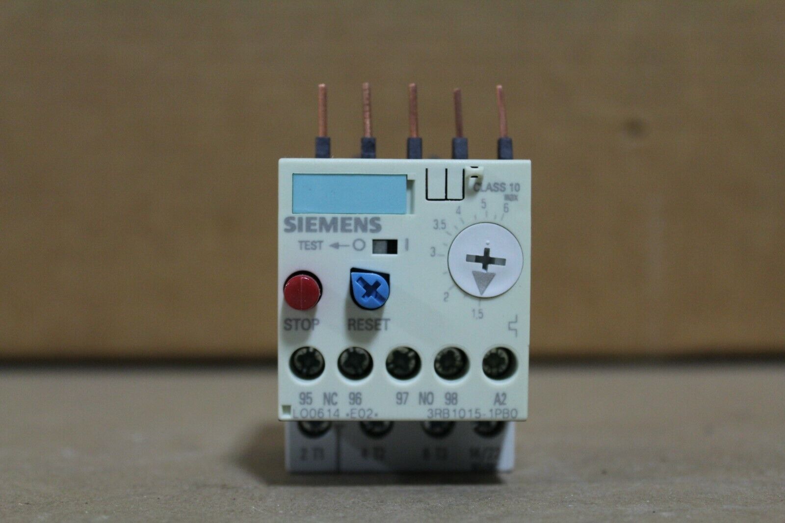 SIEMENS 3RB1015-1PB0 OVERLOAD RELAY