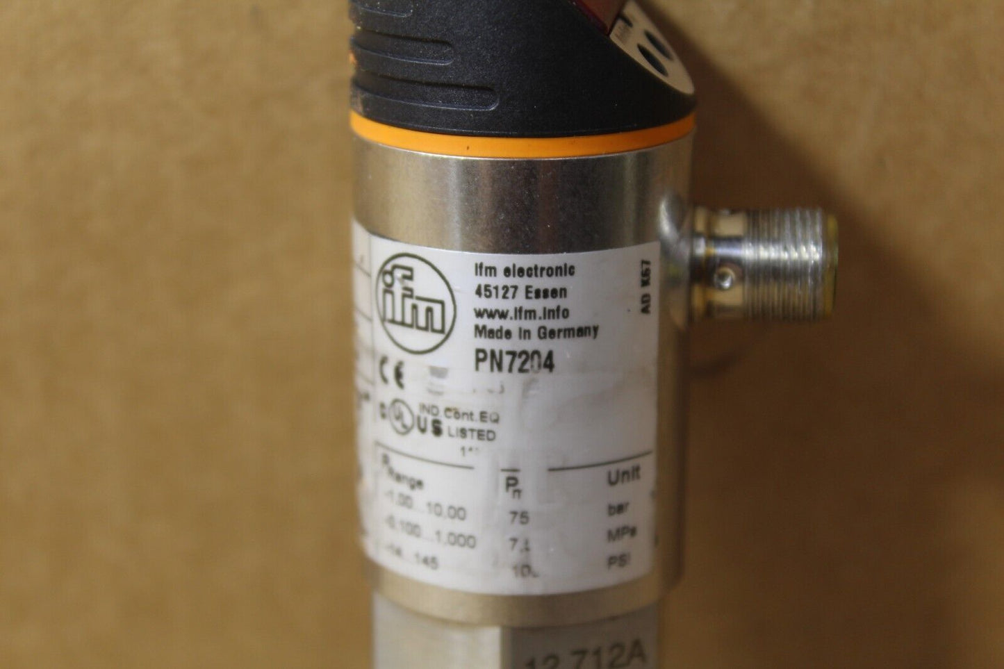 IFM Efector PN7204 Digital Pressure Sensor Switch