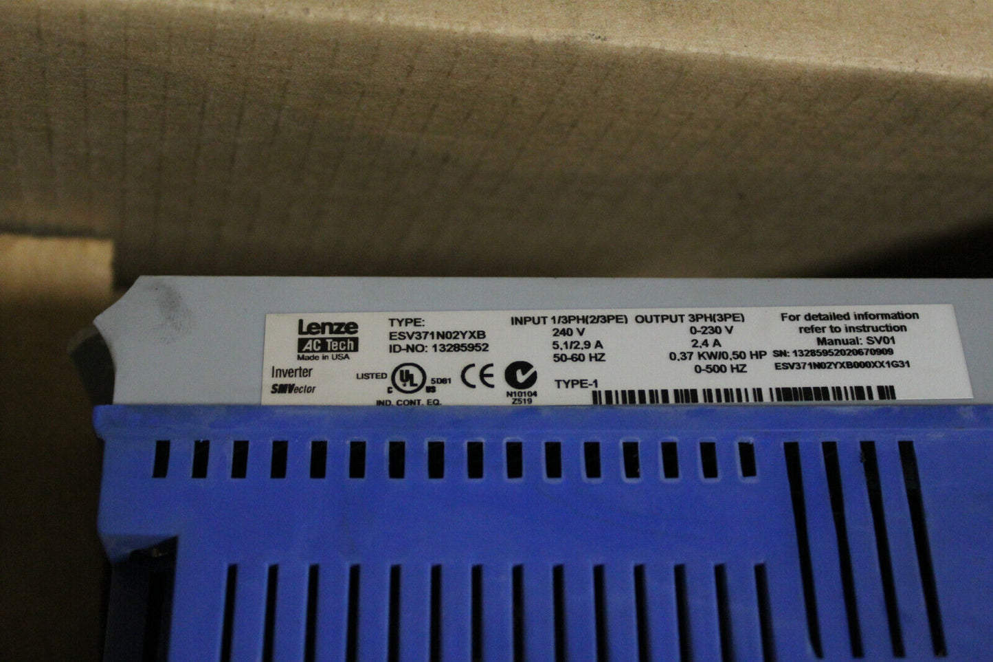 Lenze ESV371N02YXBXX1H43 Variable Frequency Drive