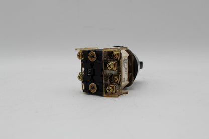 Allen-Bradley 800T-J2KC1 Selector Switch