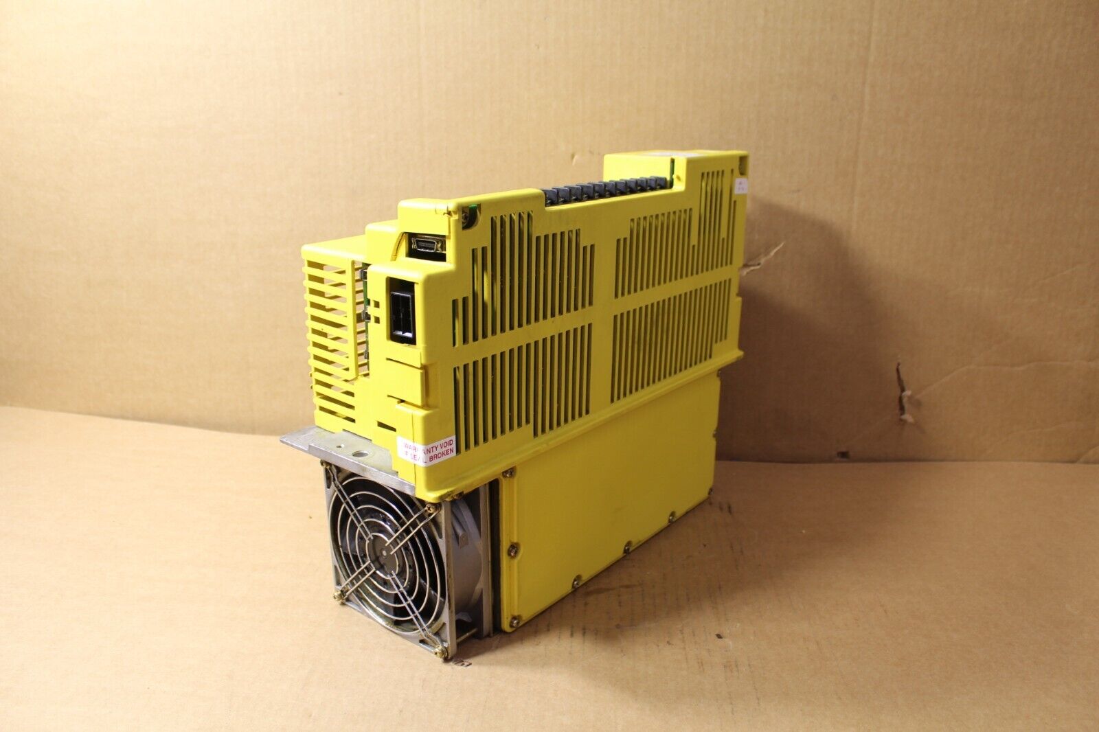 Fanuc A06B-6089-H106 Servo Drive Amplifier (Damaged Case)