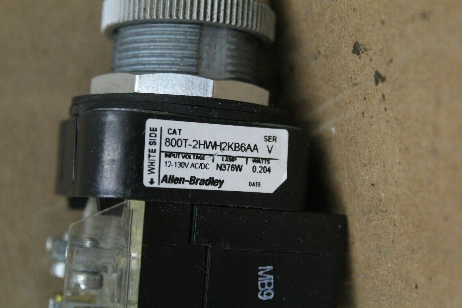 Allen Bradley 800T-2HWH2KB6AA Switch