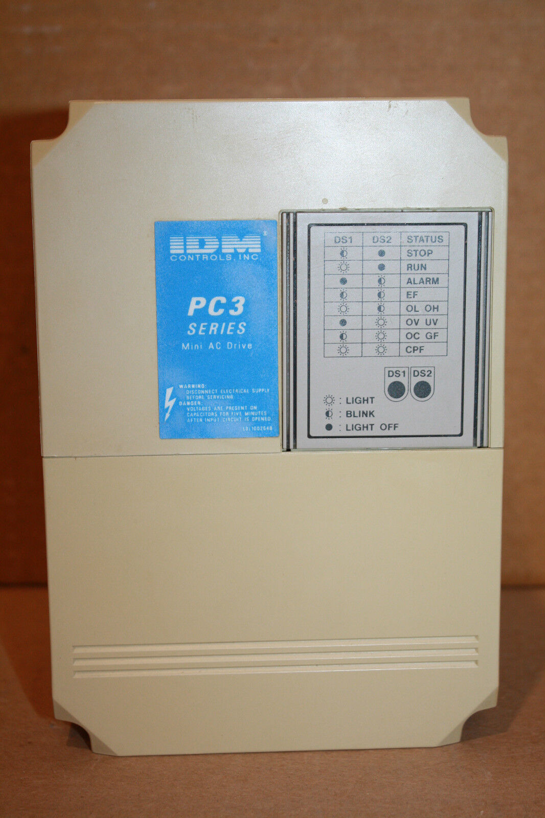 IDM CONTROLS CIMR-PCU40P2 5HP MINI AC DRIVE