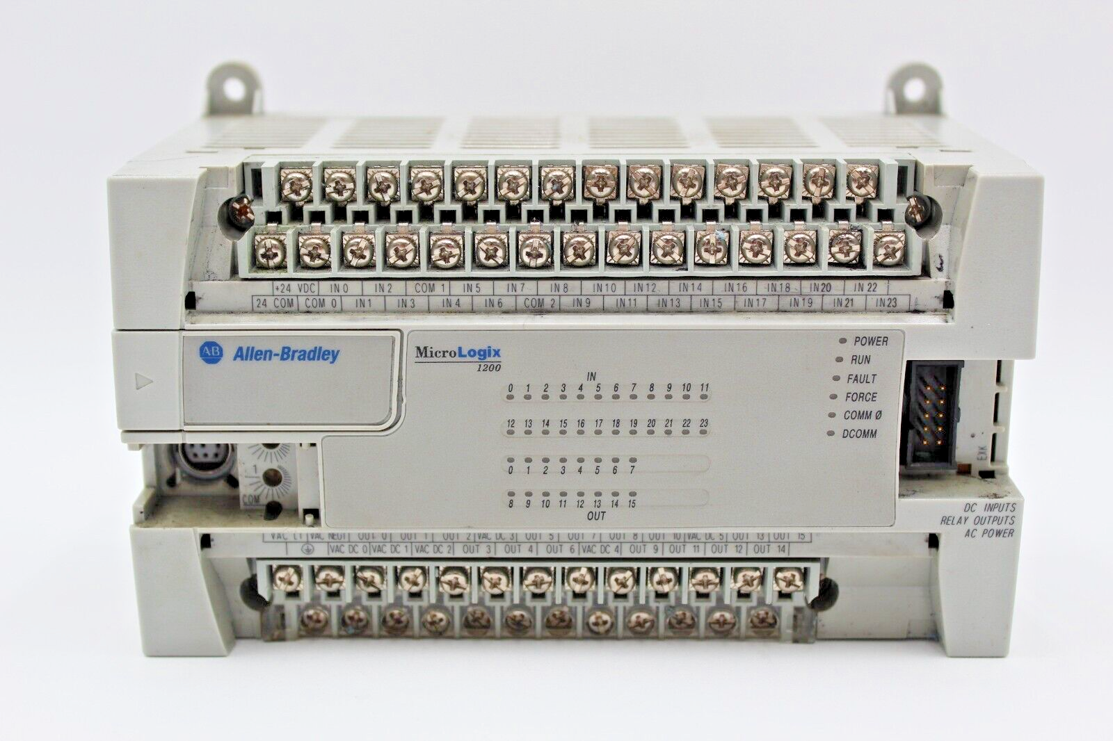 Allen Bradley 1762-L40BWAR Controller