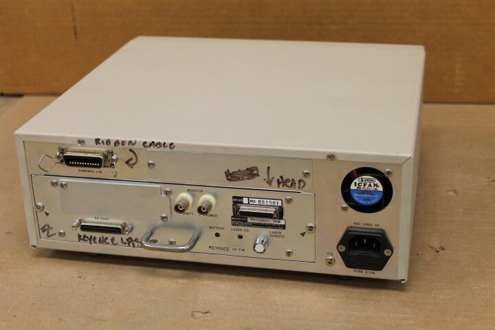 KEYENCE LC-2400A LASER DISPLACEMENT METER