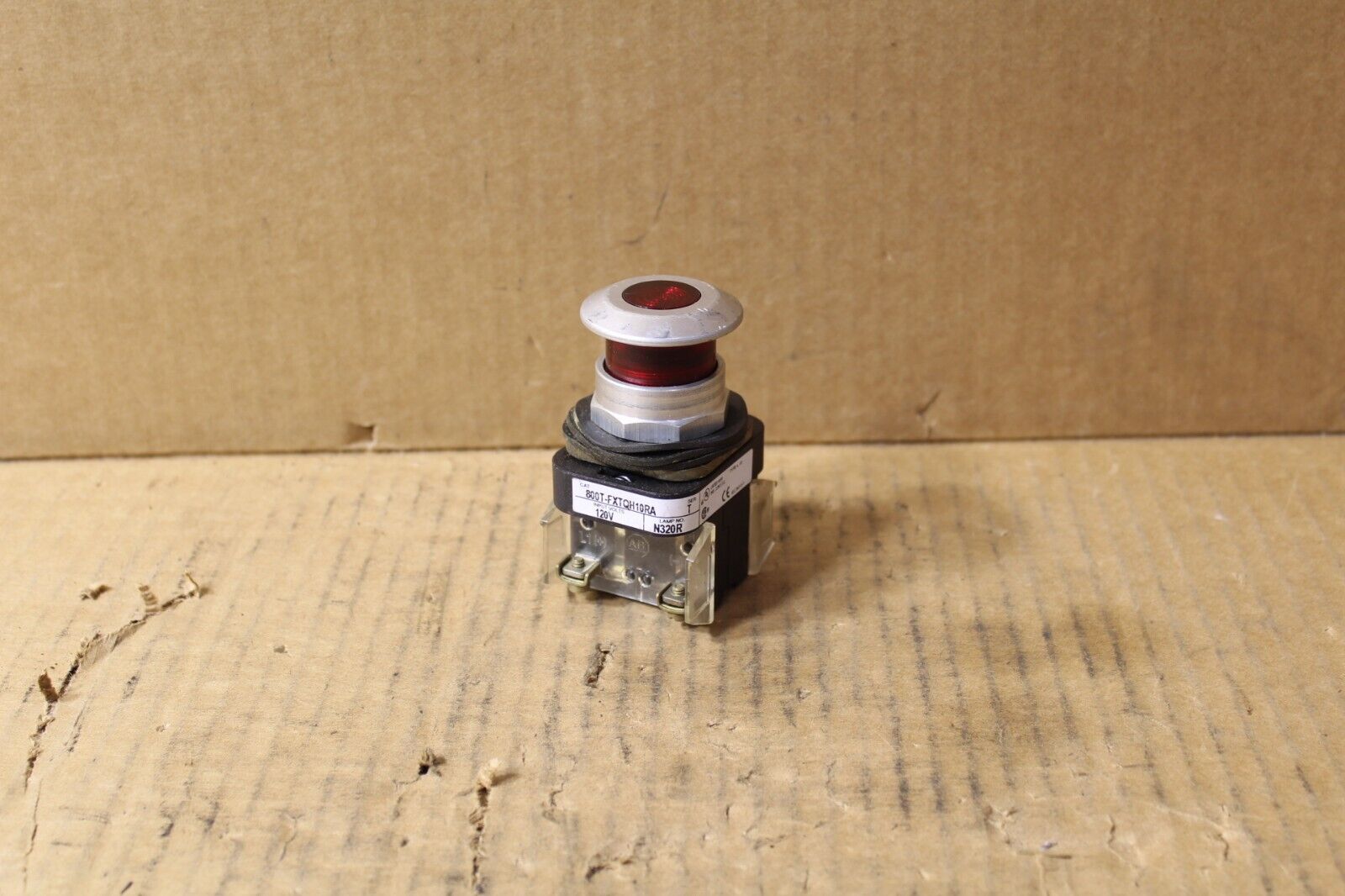 Allen-Bradley 800T-FXTQH10RA Red Mushroom Push Button