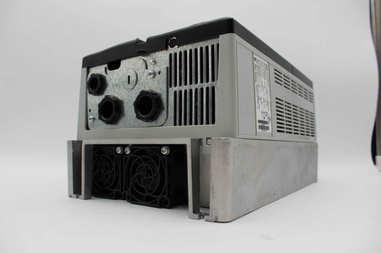 Allen-Bradley 20AD022A0AYNANC0 PowerFlex 70 AC Drive