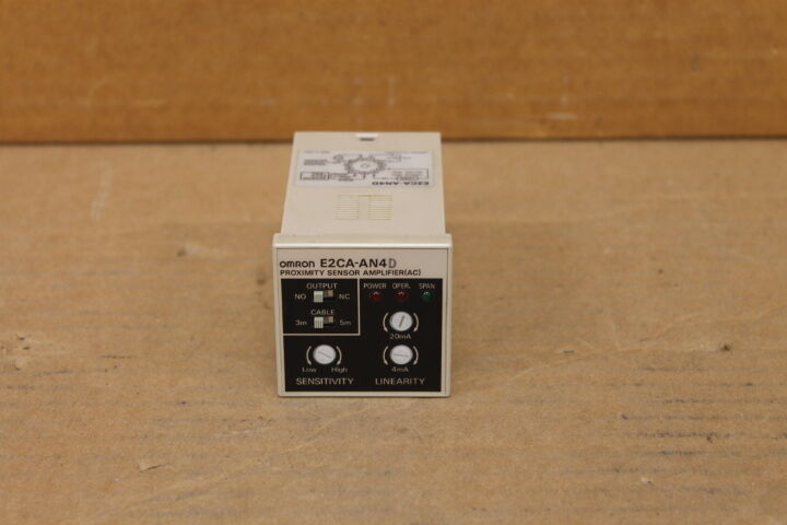 OMRON E2CA-AN4D SENSOR AMPLIFIER