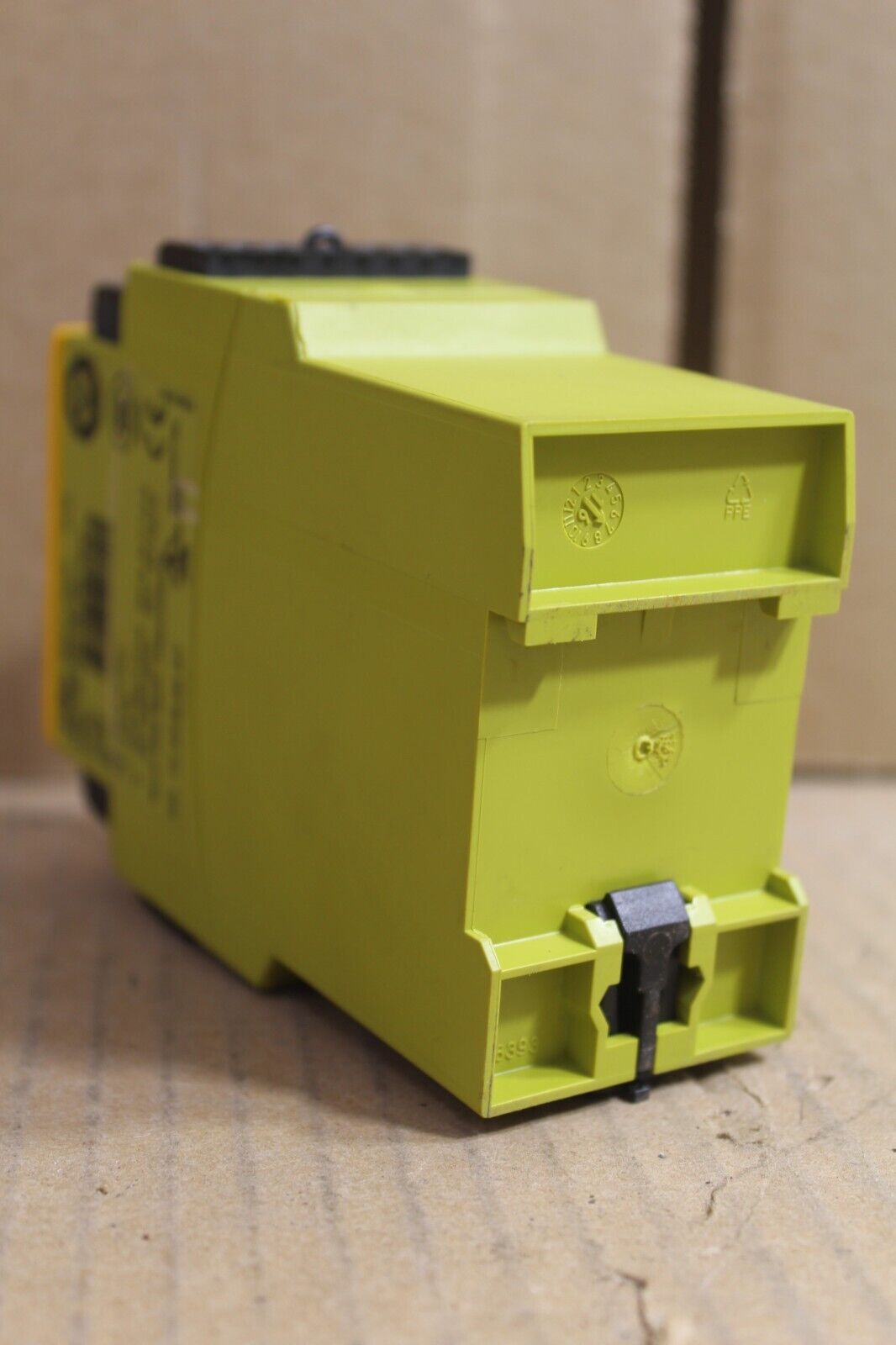 Pilz 777512 Safety Relay