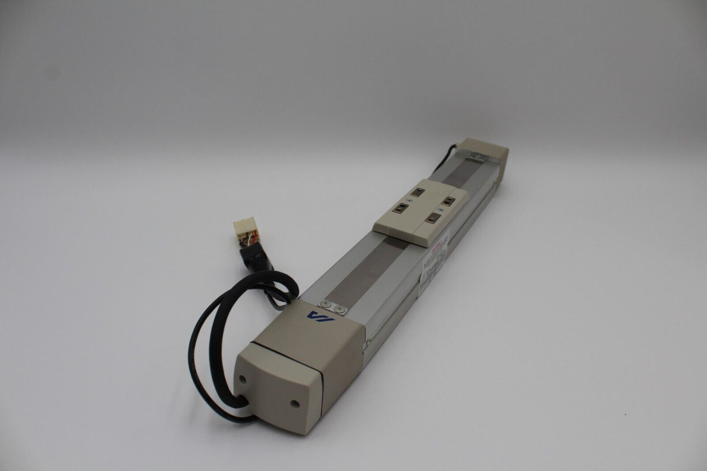 IAI Corporation DS-SA6-I-30-3-200-C1-N-BL Robocylinder Linear Actuator