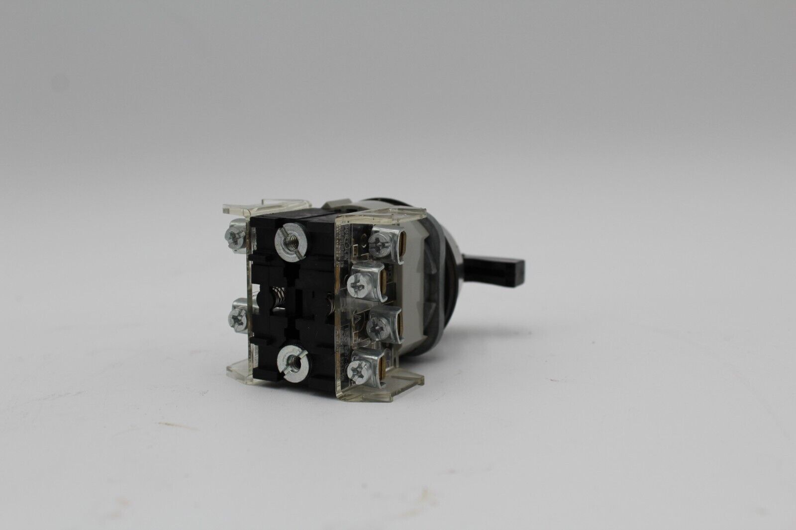 Allen-Bradley 800T-J91KD7 Spring Return Selector Switch