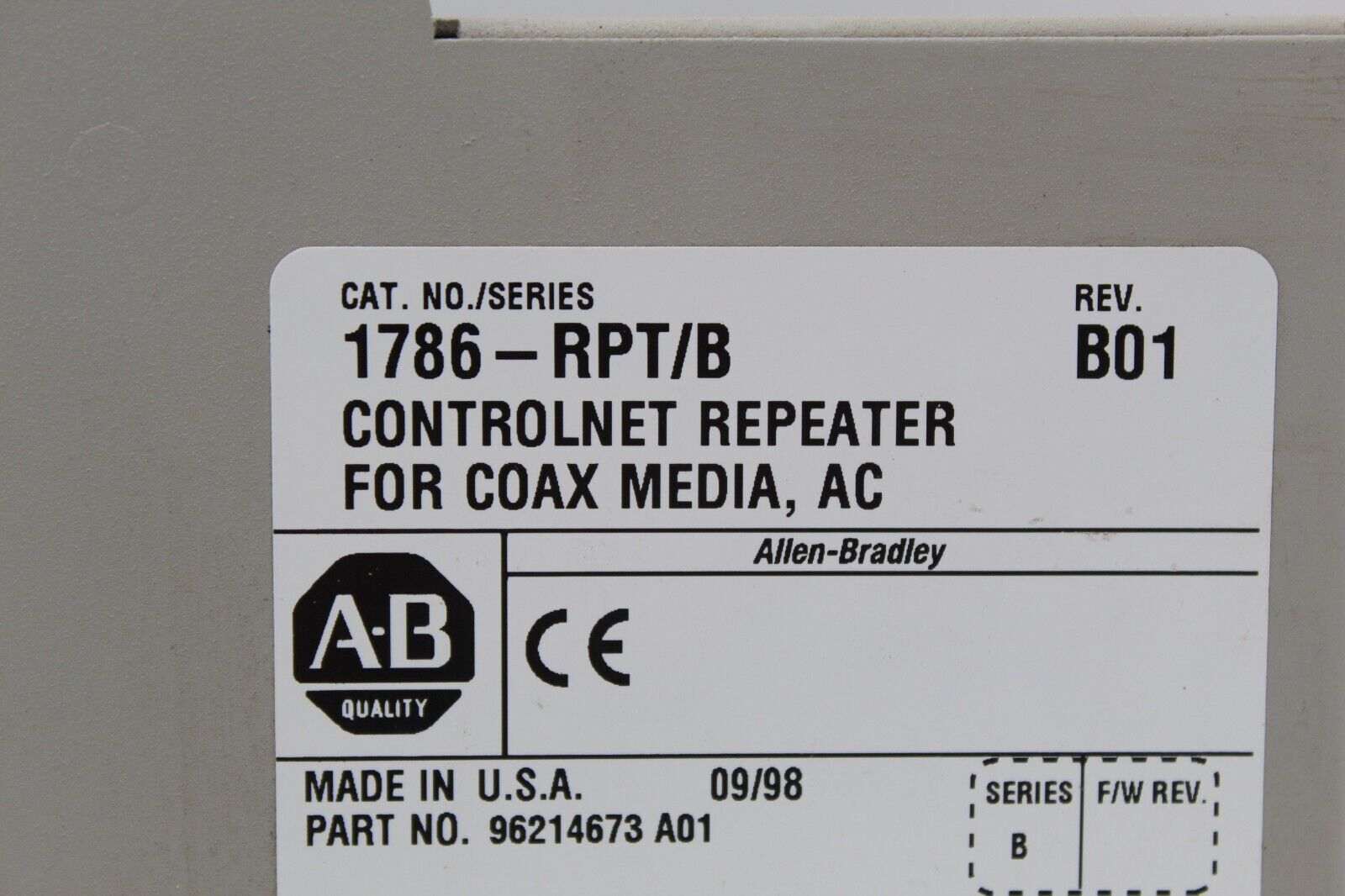 ALLEN BRADLEY 1786-RPT/B CONTROLNET REPEATER SERIES B