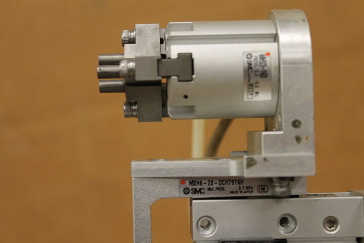 YOKOGAWA DB5C-015G-2E0A4G2 SERVO ACTUATOR