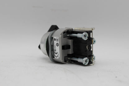 Allen-Bradley 800T-H18A 2-Position Selector Switch