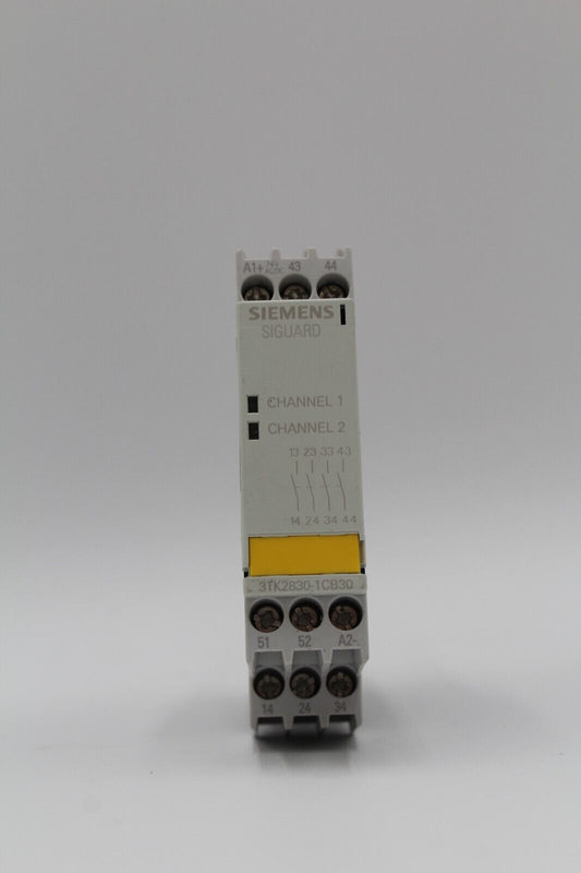 Siemens 3TK2830-1CB30 Safety Relay