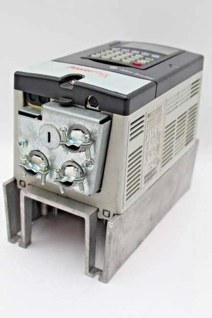 Allen-Bradley 20AD1P1A3AYNNNNN Powerflex 70 Drive