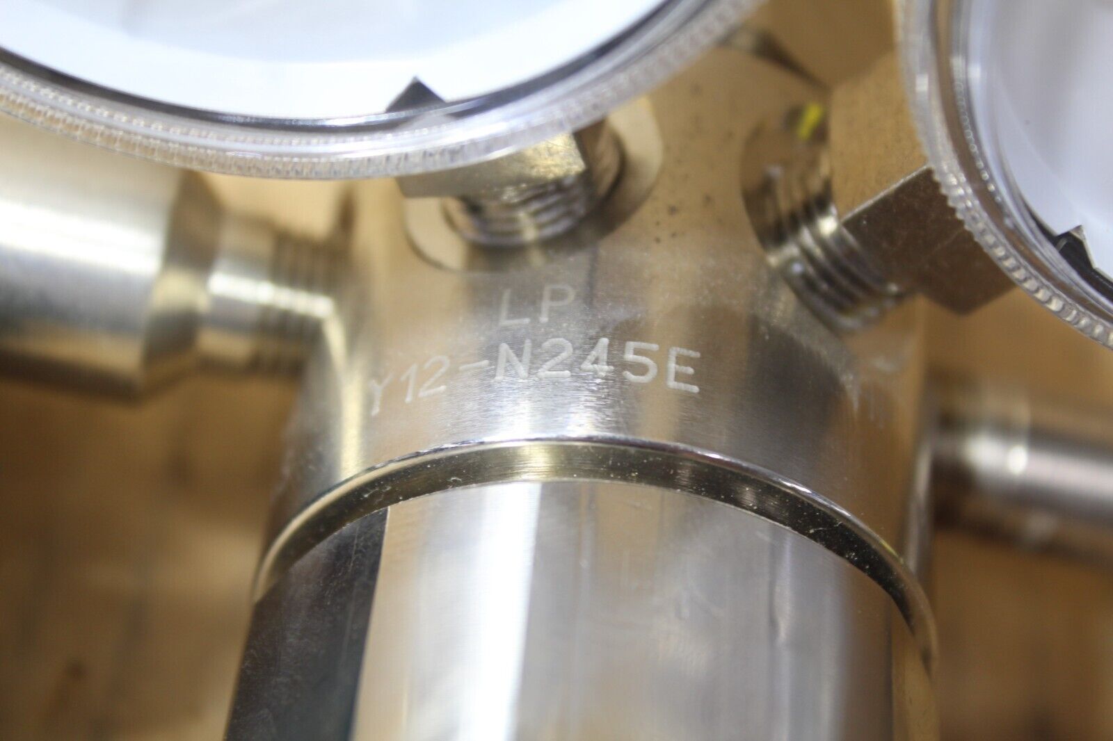 Airgas Y12-N245E ServoDome Regulator 3500 PSI in/150PSI Out
