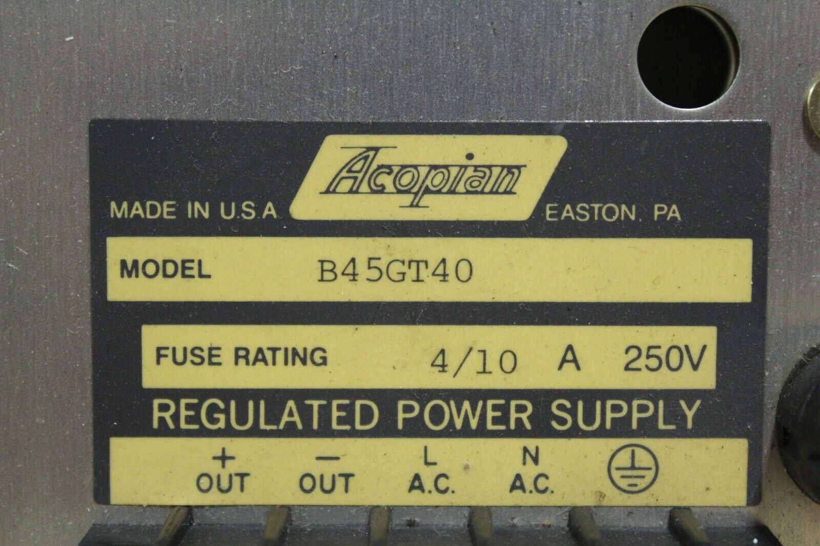 Acopian B45GT40 Power Supply