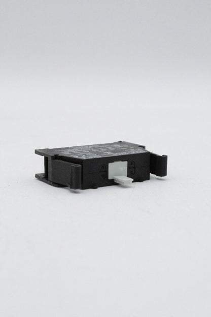 Allen-Bradley 800E-3X01 Contact Block