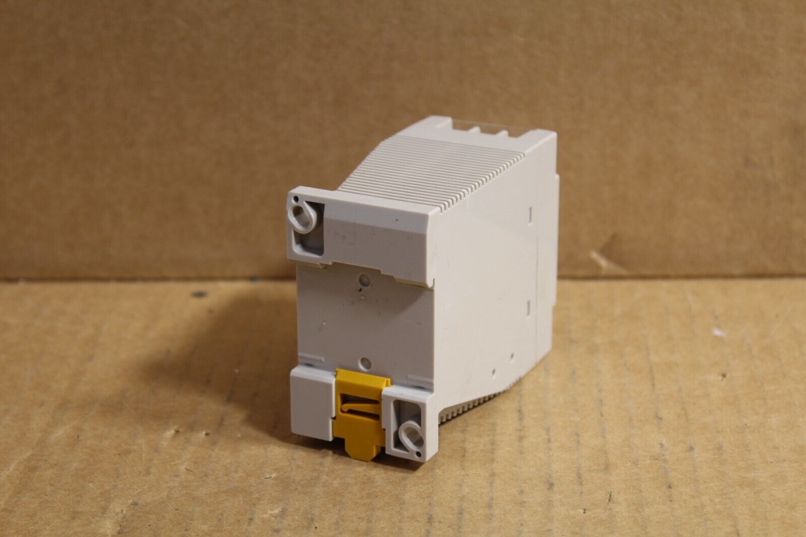 Omron S82K-01524 Power Supply