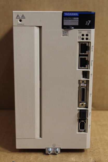 Yaskawa SGD7S-200AA0A Servo Drive