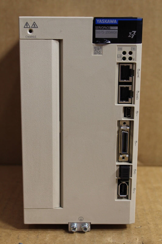 Yaskawa SGD7S-200AA0A Servo Drive