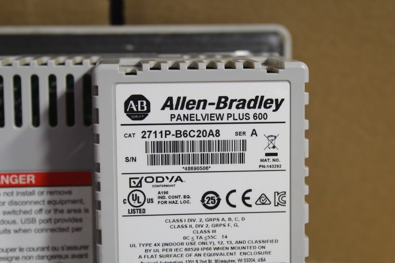Allen Bradley 2711P-B6C20A8 PanelView Plus 600