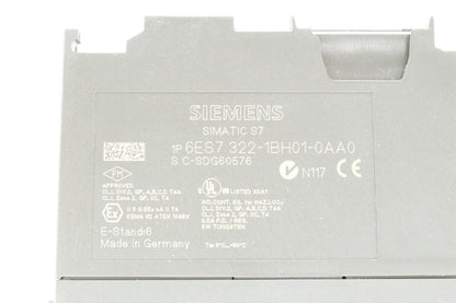 Siemens 6ES7 322-1BH01-0AA0 Simatic S7 Output Module (Broken Corner)