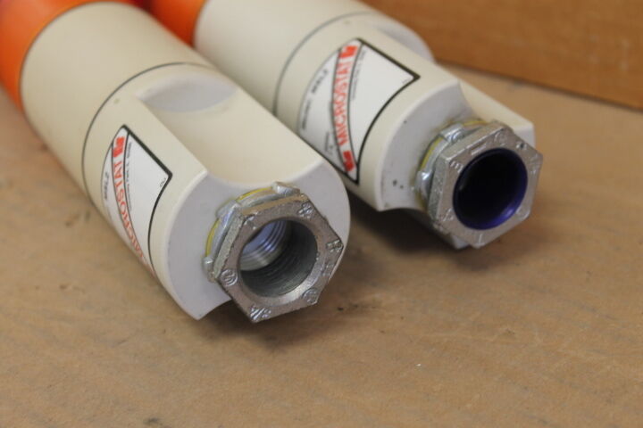 MICROSTAT MSL2 ORANGE AND RED STACK LIGHT