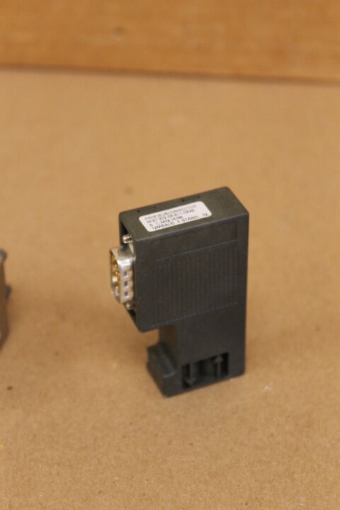 SIEMENS 6ES7 972-0BA11-0XA0 PROFIBUS CONNECTORS