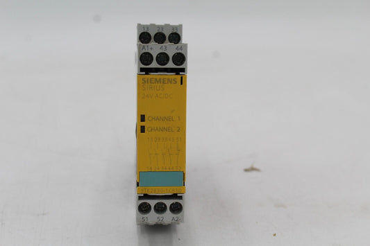 SIEMENS 3TK2830-1CB30 E04 SAFETY RELAY