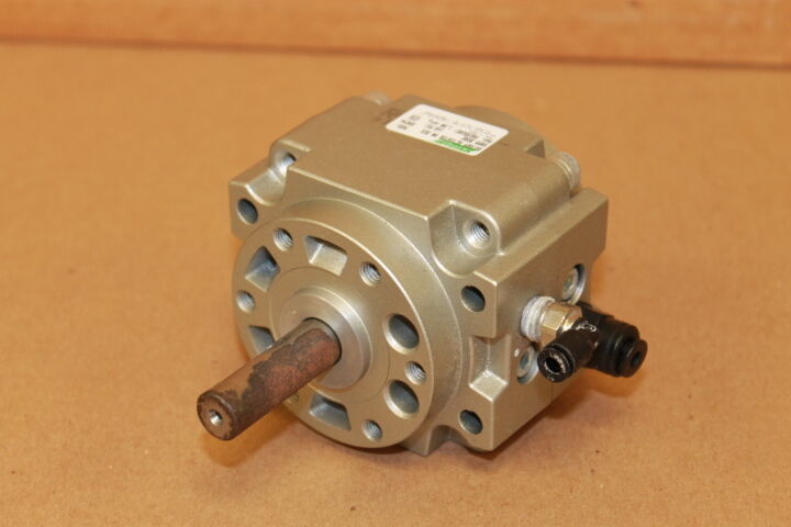 SPEEDAIRE 5PEY4 ROTARY ACTUATOR