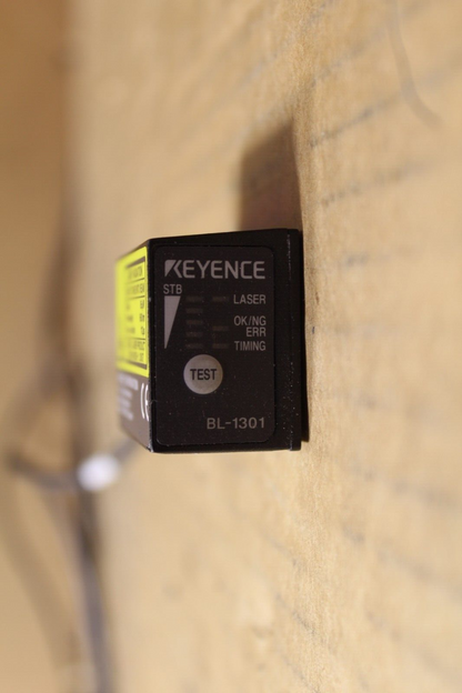 Keyence BL-1301 Digital Laser Barcode Reader
