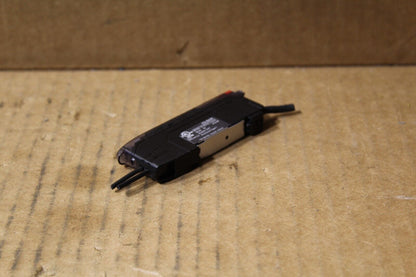 Keyence FS-N41P Fiber Amplifier Sensor