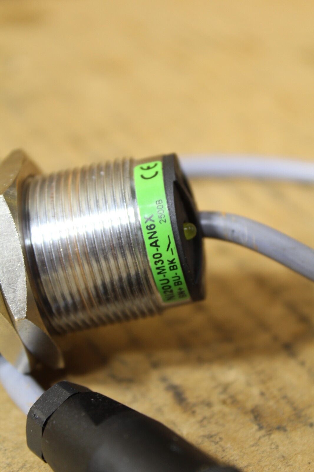 Turck Uprok Ni20U-M30-AN6X Inductive Proximity Sensor