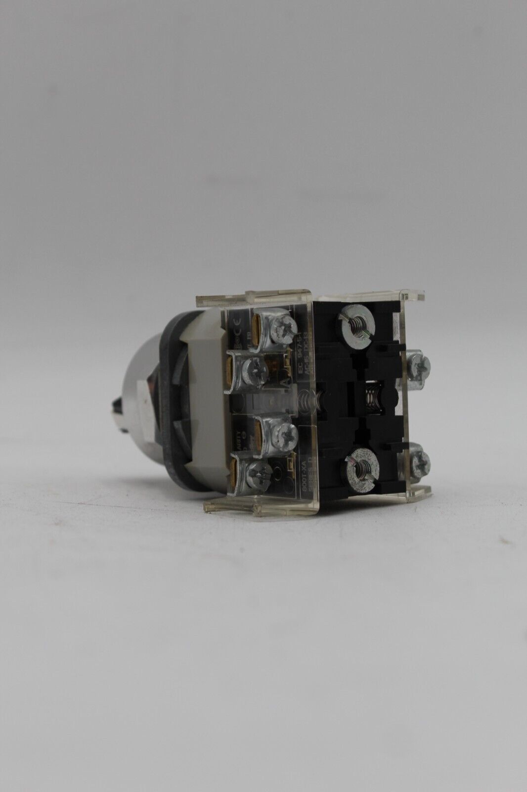 Allen-Bradley 800T-N2KF4 Selector Switch