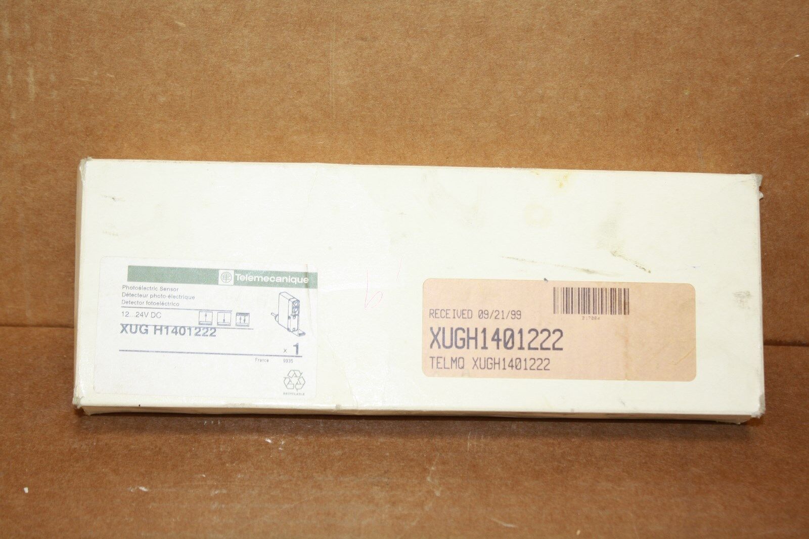 TELEMECANIQUE XUGH1401222 PHOTO ELECTRIC SENSOR AMPLIFIER