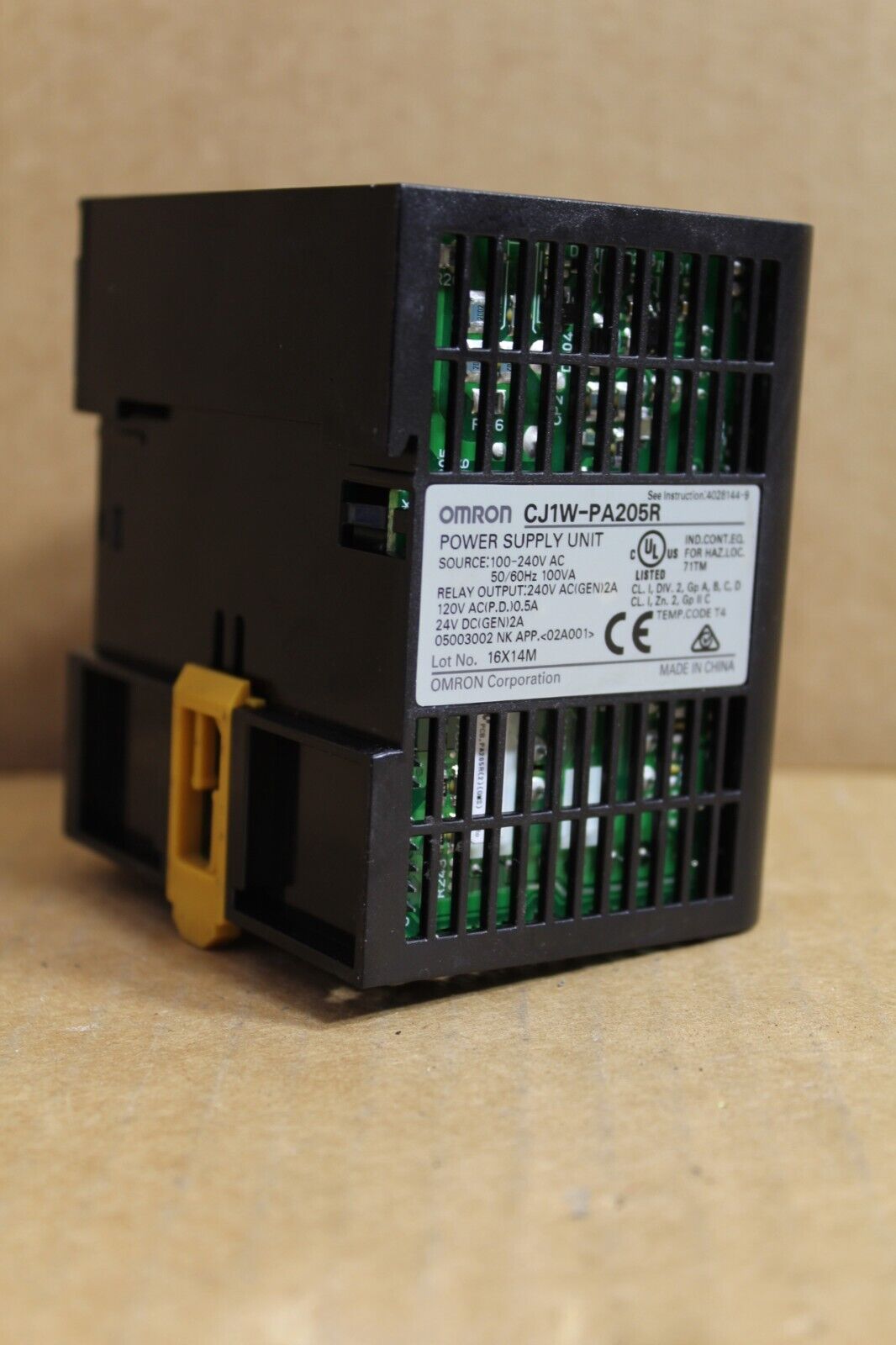 Omron CJ1W-PA205R Power Supply