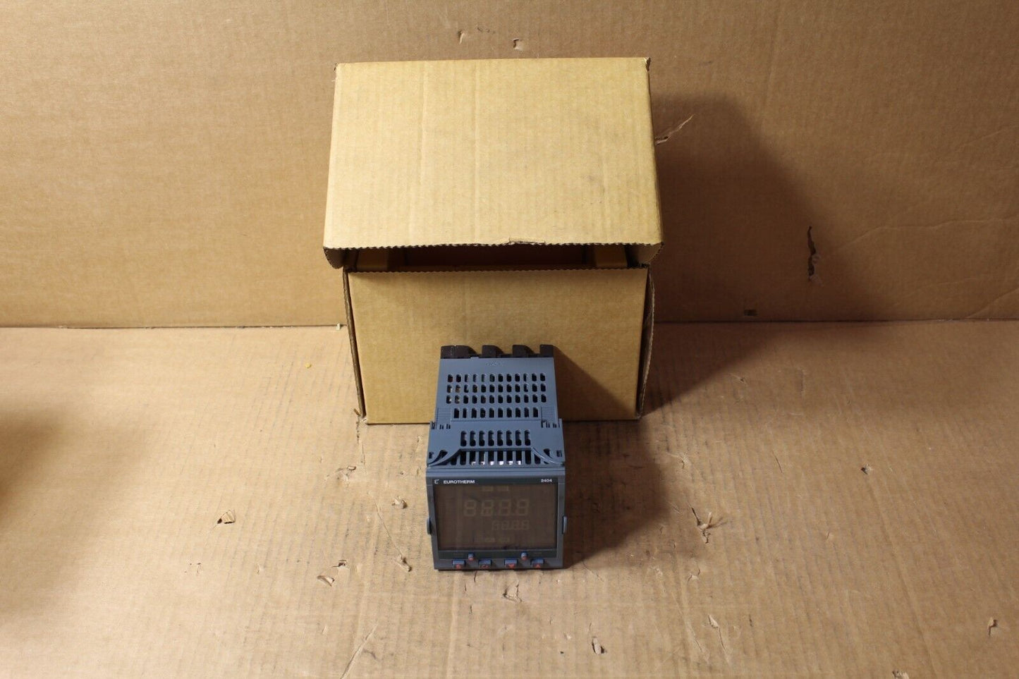 Eurotherm 2404/VC/VH/TM/V5/VS/FH/XX/XX/ENG Temperature Controller