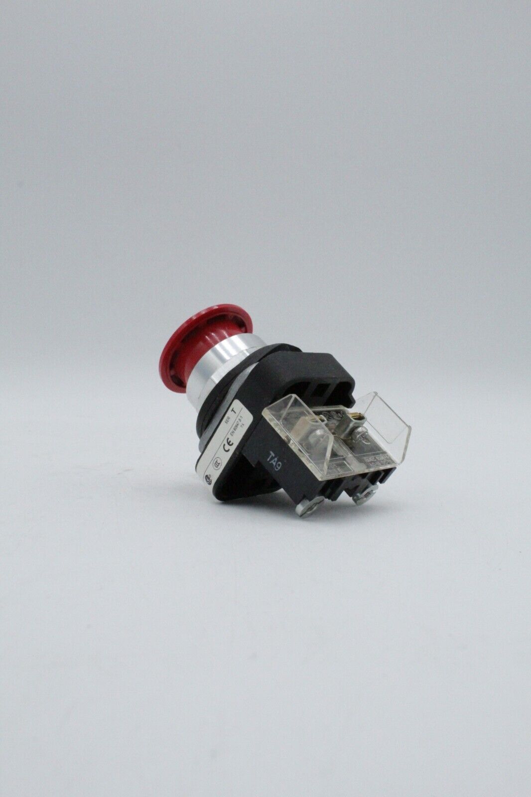 Allen-Bradley 800T-FX6D4 2-Position Twist/Release Push Button