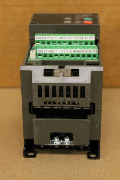 FUJI FVR0.2E11S-2 INVERTER DRIVE- MISSING COVER